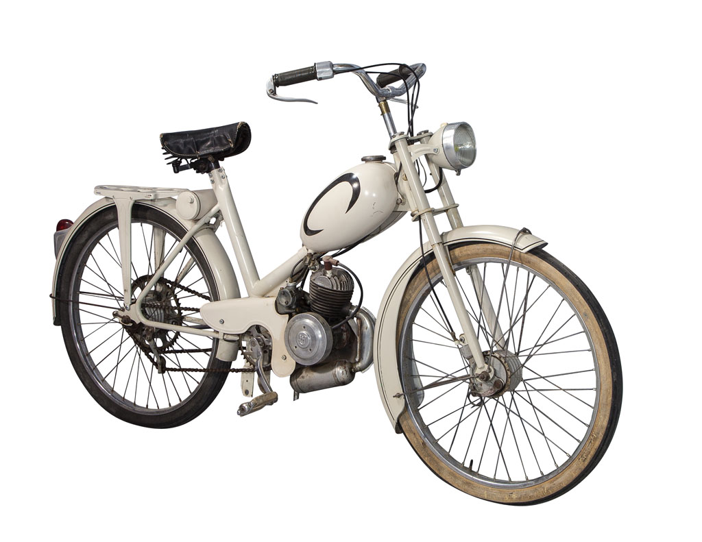 LA-8015-Vintage-Paloma-Motorbike-002