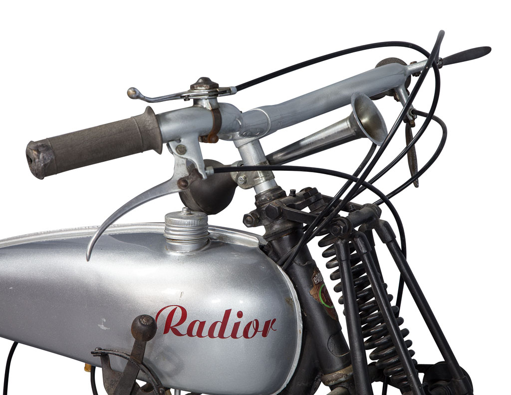 LA-8016-Vintage-Radior-Motorbike-005