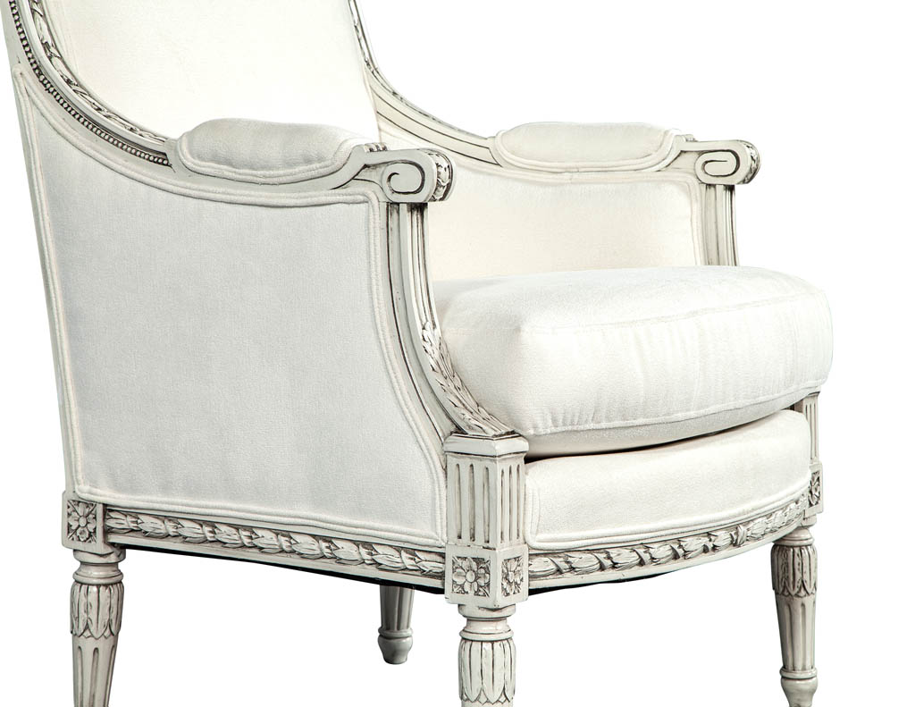 LR-3214-French-Antique-Arm-Chairs-006