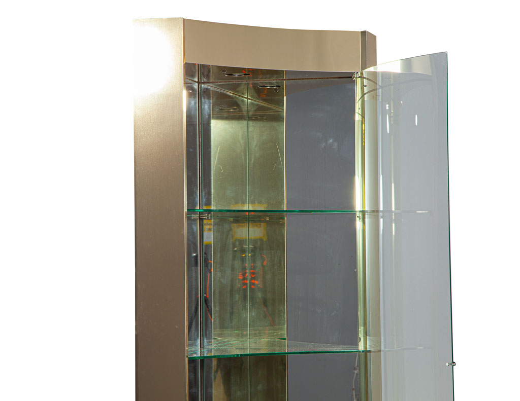 C-3105-Mid-Century-Modern-Brass-Glass-Corner-Display-Cabinet-008
