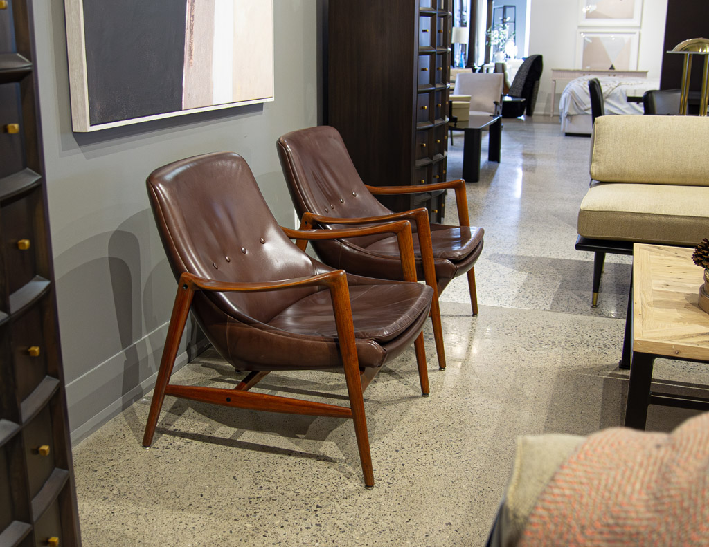 LR-3464-Pair-Mid-Century-Modern-Danish-Leather-Arm-Chairs-0027